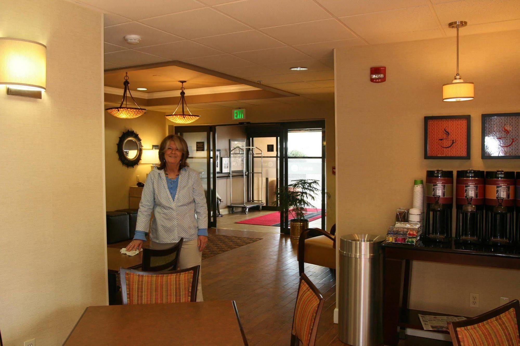 Hampton Inn Perry Restaurant foto